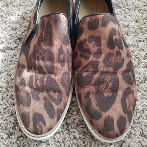 Cheetah print slip on shoes